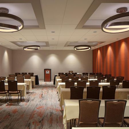 Hotel Doubletree By Hilton Sacramento Extérieur photo