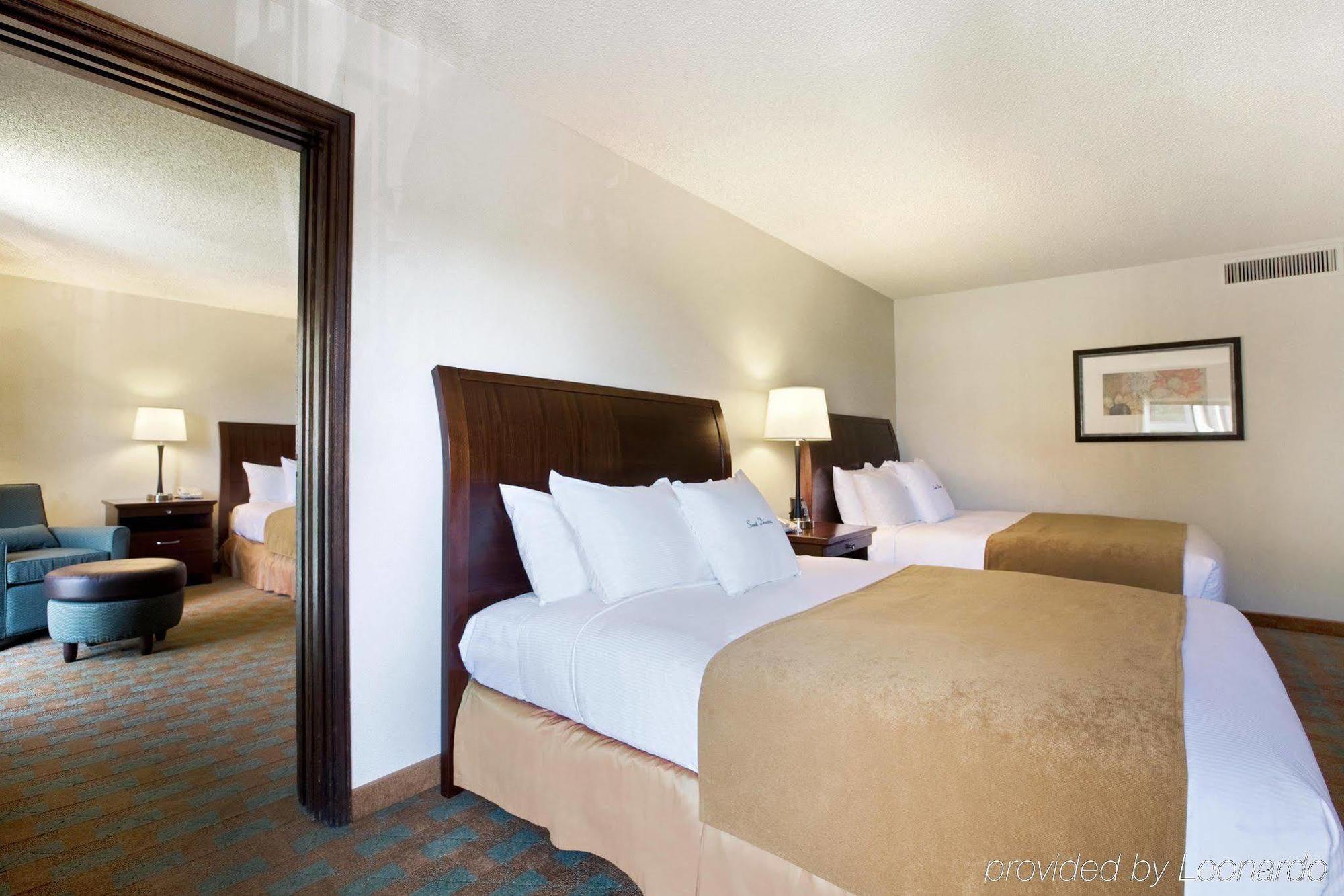 Hotel Doubletree By Hilton Sacramento Chambre photo